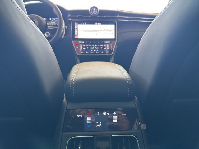 New 2025 Maserati Grecale Modena image 13