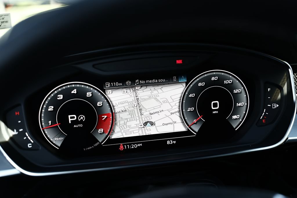 Used 2025 Audi S8 AWD/4WD image 32