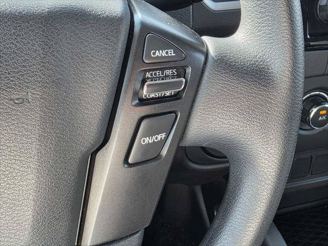 Used 2024 Nissan Frontier SV AWD/4WD image 32