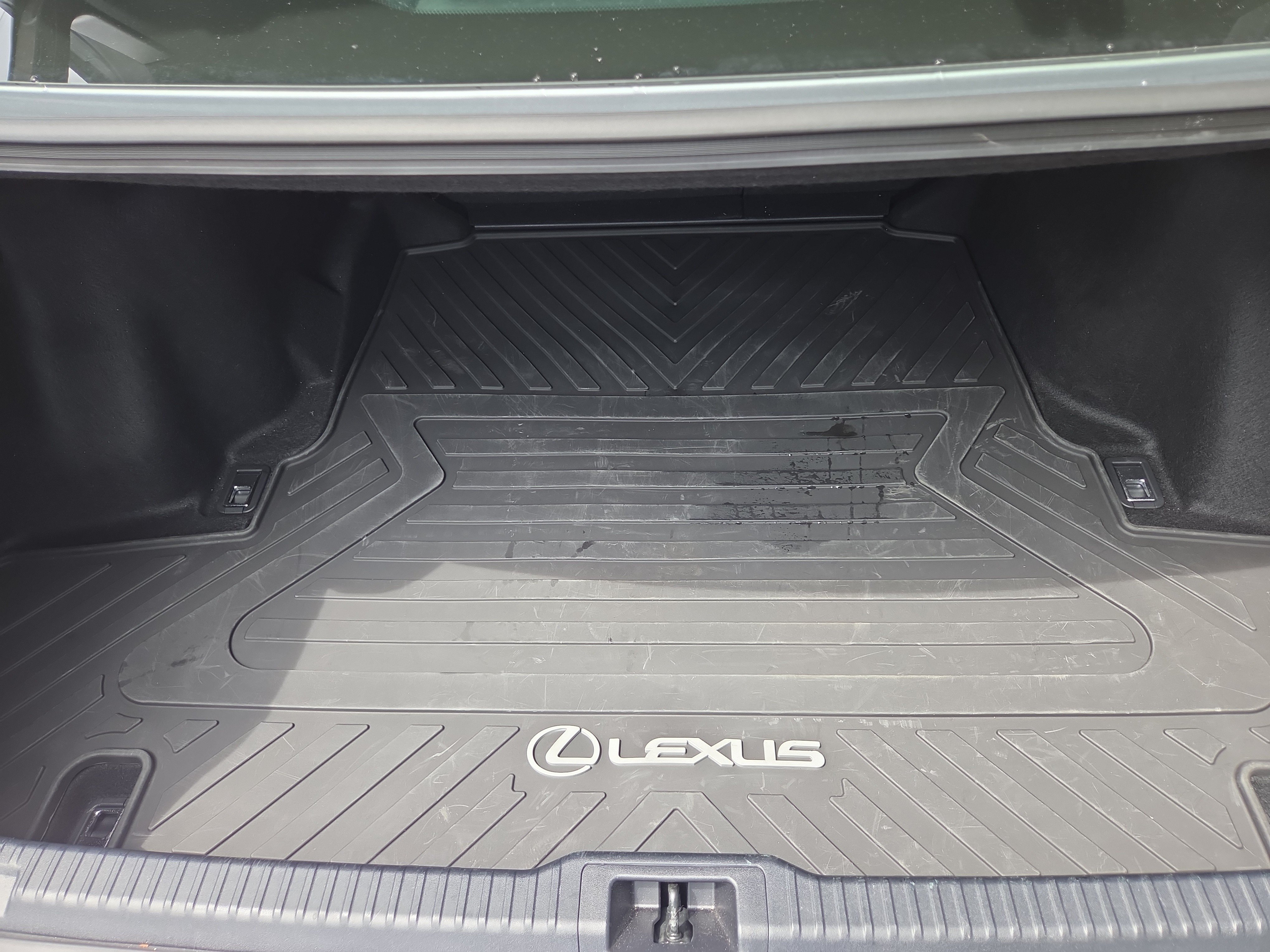 Used 2024 Lexus IS 350 F Sport AWD/4WD image 36