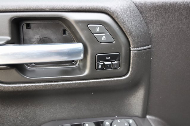 Used 2020 Chevrolet Silverado 1500 High Country w/ Technology Package image 23