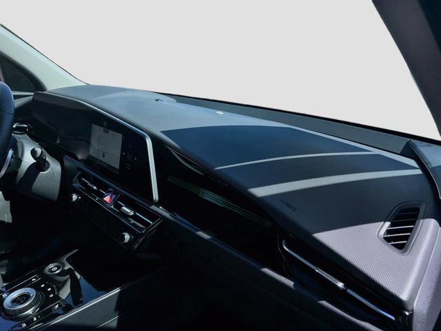 Certified 2024 Kia Niro Wind FWD image 30