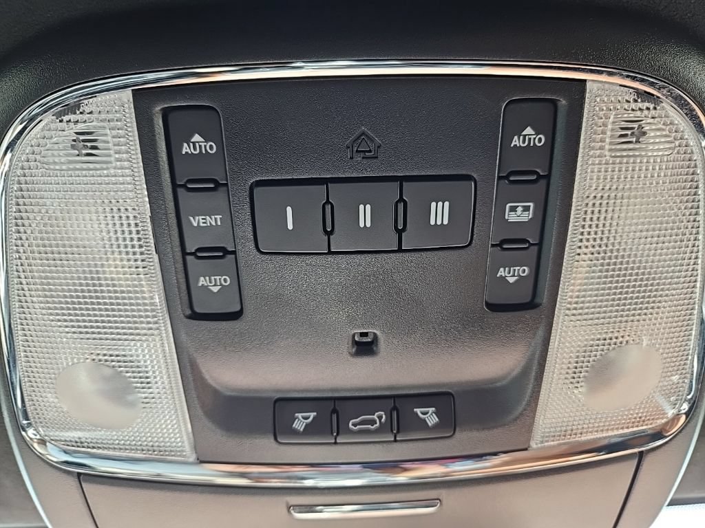 Used 2018 Jeep Grand Cherokee Summit AWD/4WD image 41