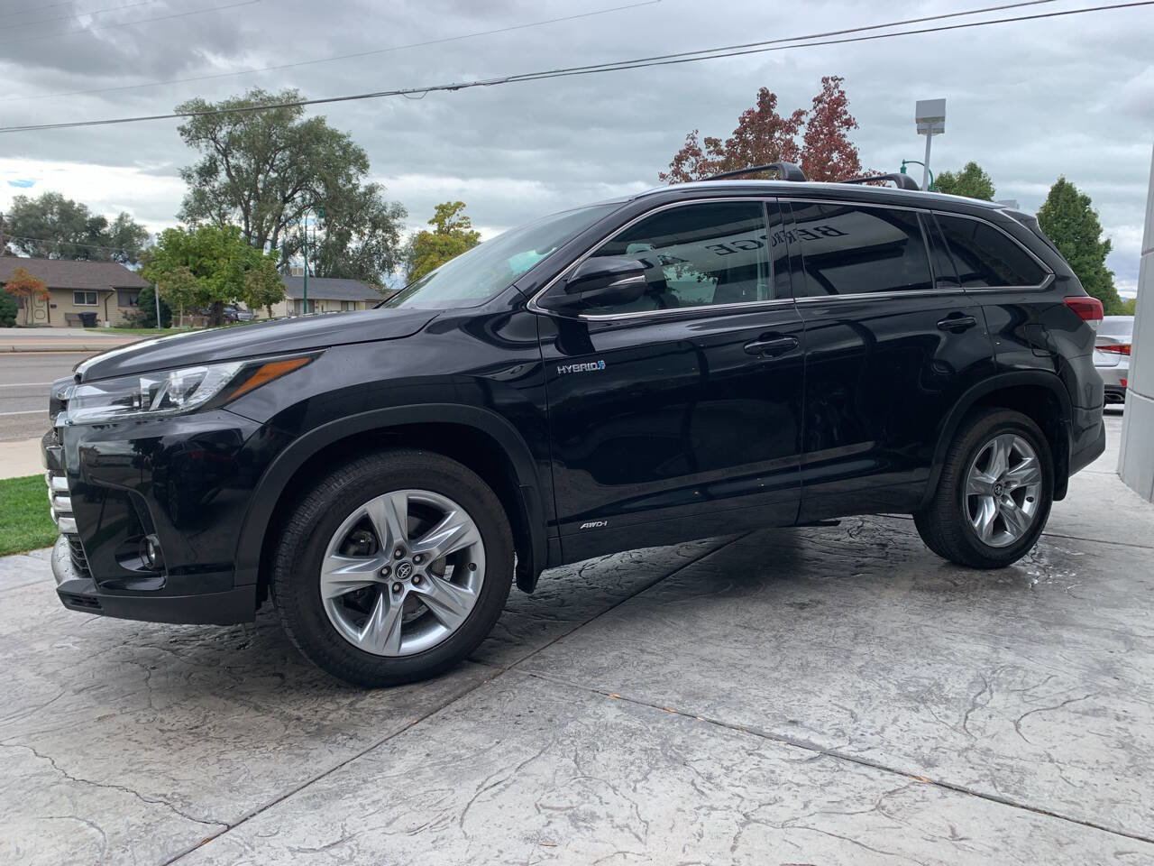 Used 2019 Toyota Highlander Limited image 4