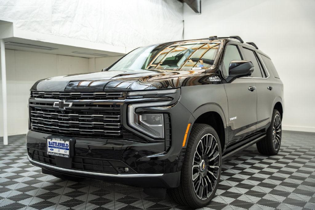 New 2026 Chevrolet Tahoe High Country AWD/4WD image 3