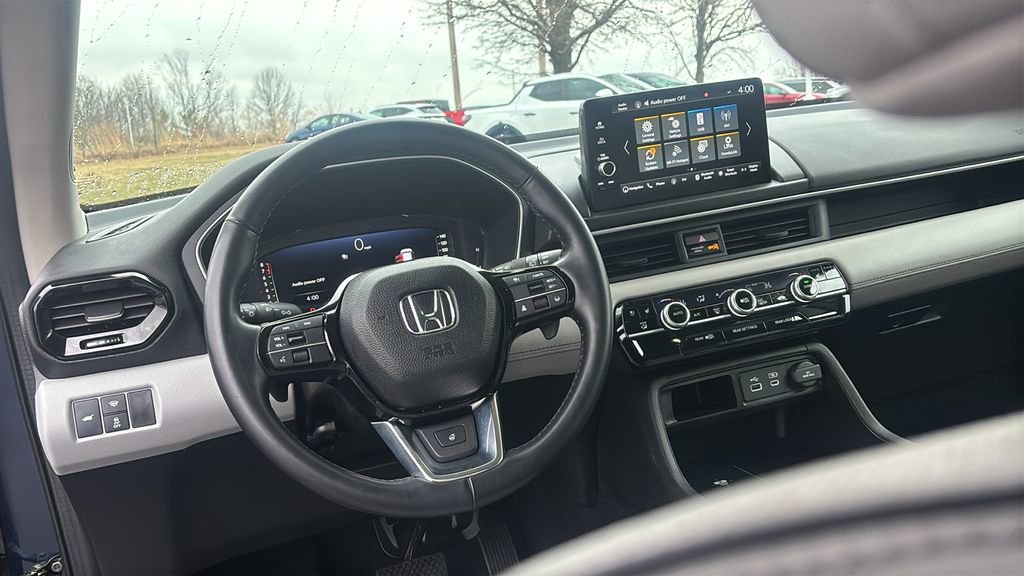 Used 2023 Honda Pilot Elite image 13