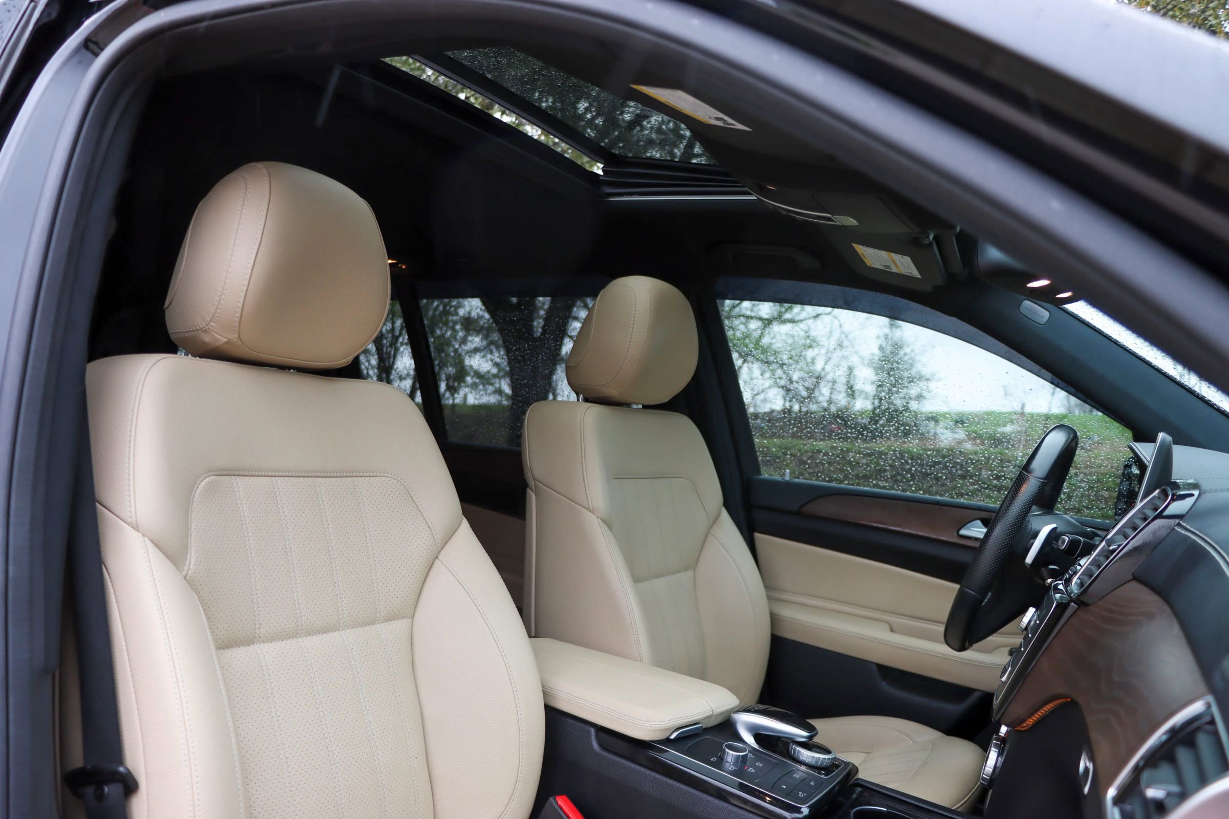 Used 2017 Mercedes-Benz GLS 450 4MATIC image 25