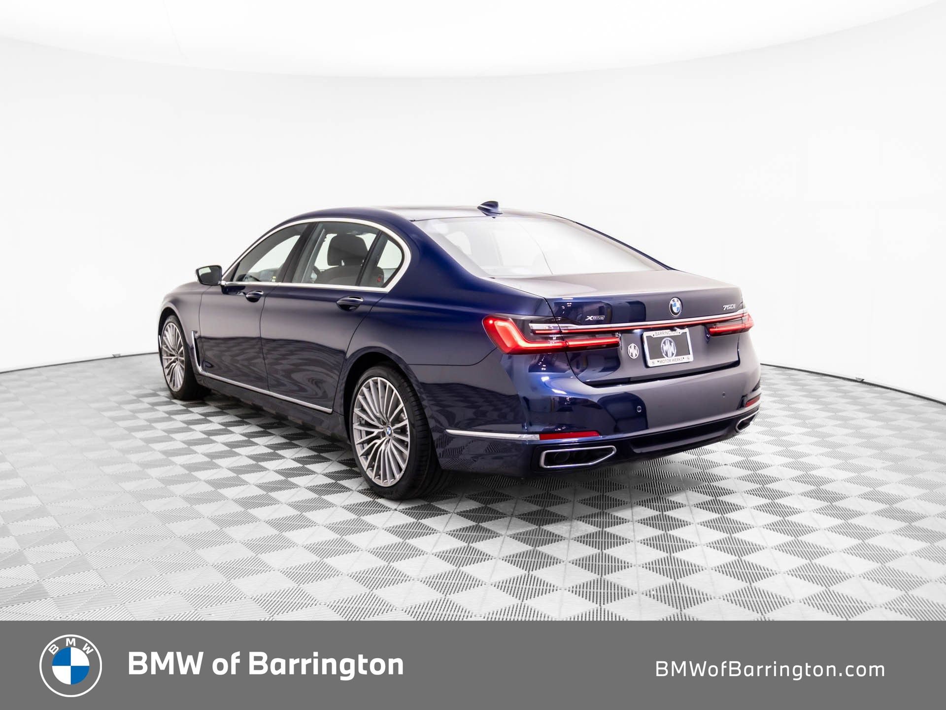 Certified 2022 BMW 750i xDrive w/ Luxury Rear Seating Package image 3