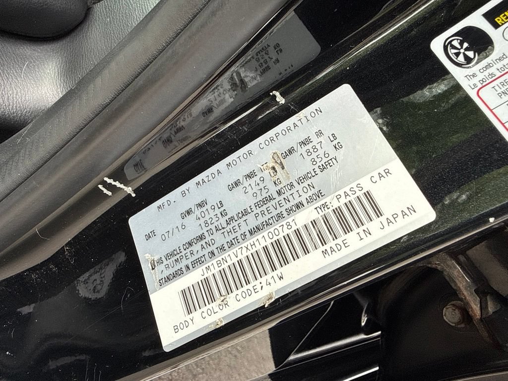 Used 2017 MAZDA MAZDA3 Touring w/ Popular Equipment Package FWD image 10