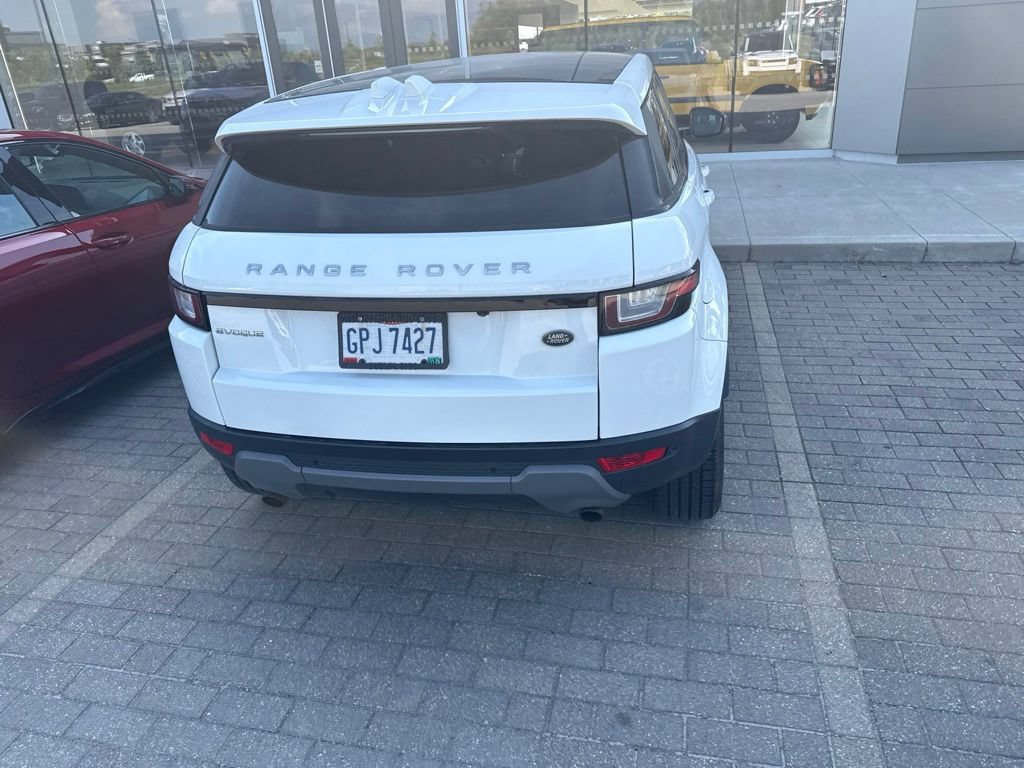 Used 2017 Land Rover Range Rover Evoque SE AWD/4WD image 6