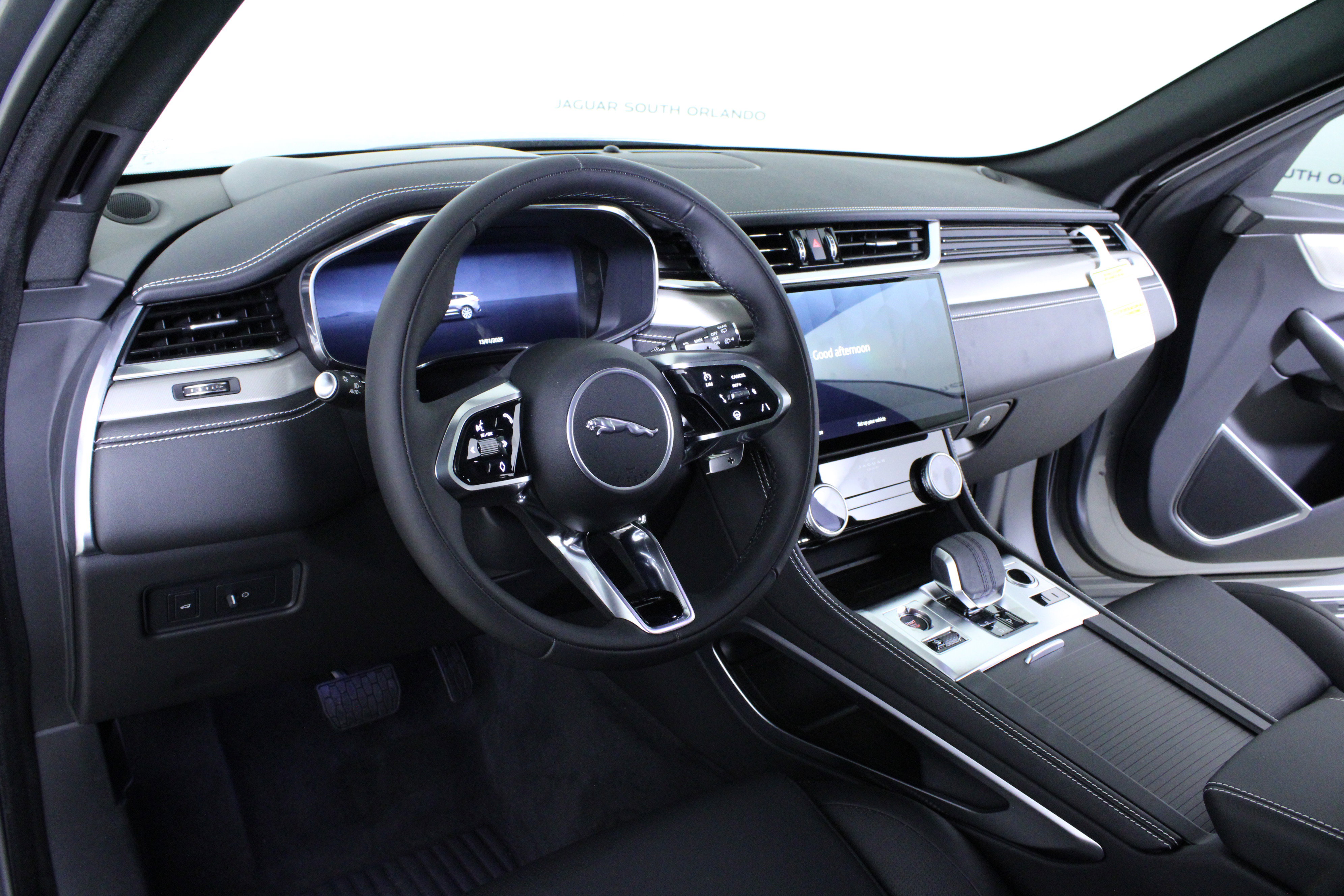 New 2026 Jaguar F-PACE R-Dynamic S image 16