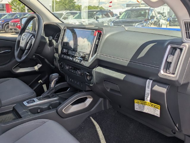 New 2026 Nissan Frontier SV w/ All-Weather Content Package AWD/4WD image 29