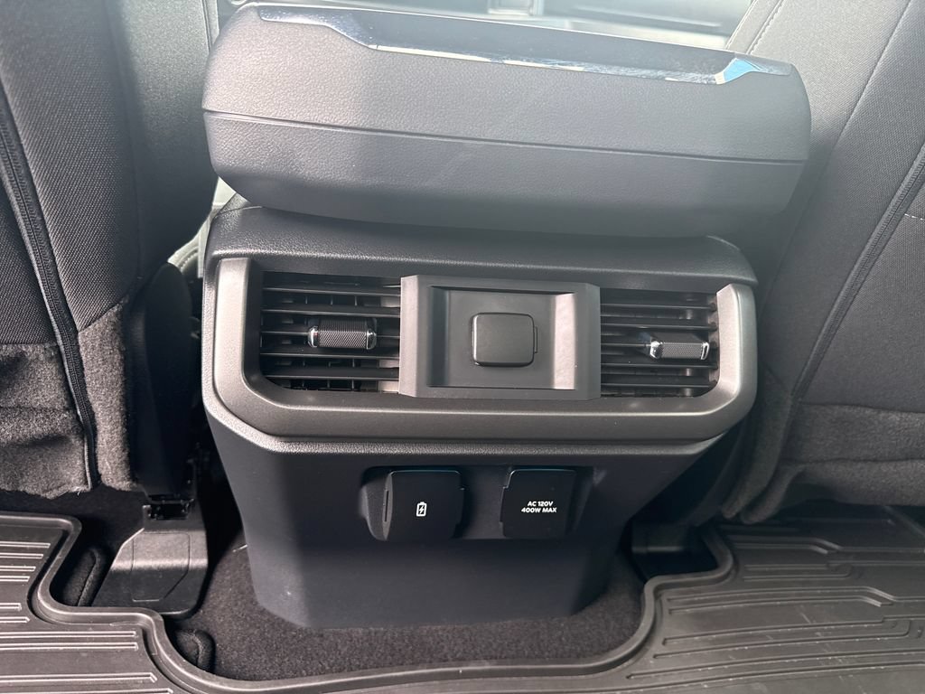 Used 2024 Ford F150 XLT AWD/4WD image 38