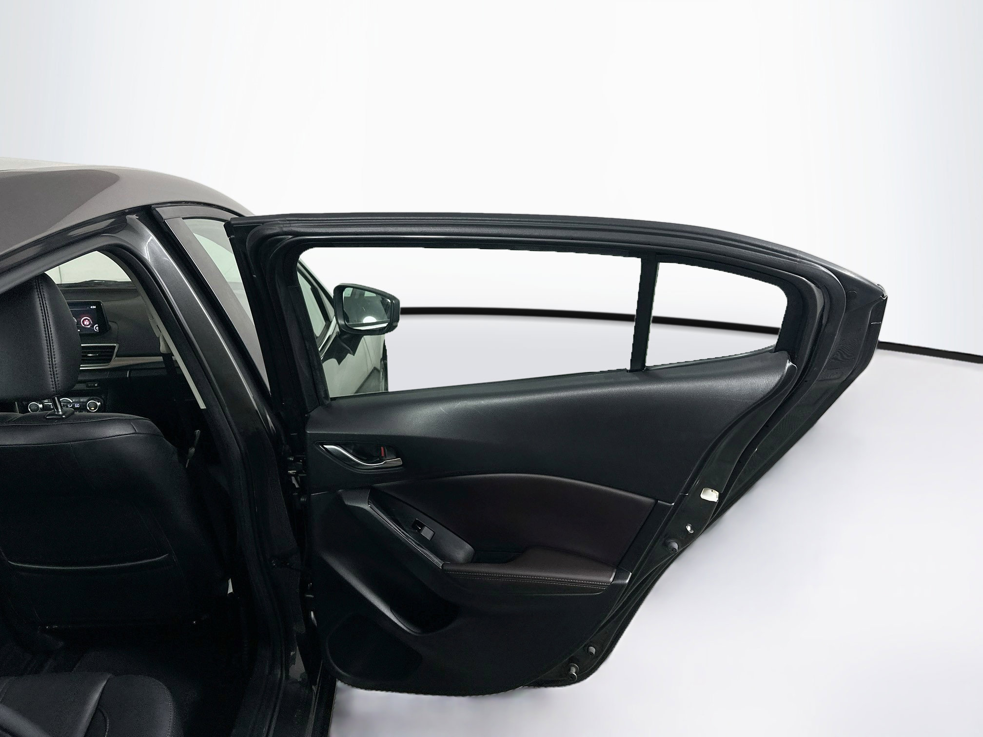 Used 2018 MAZDA MAZDA3 Touring FWD image 28