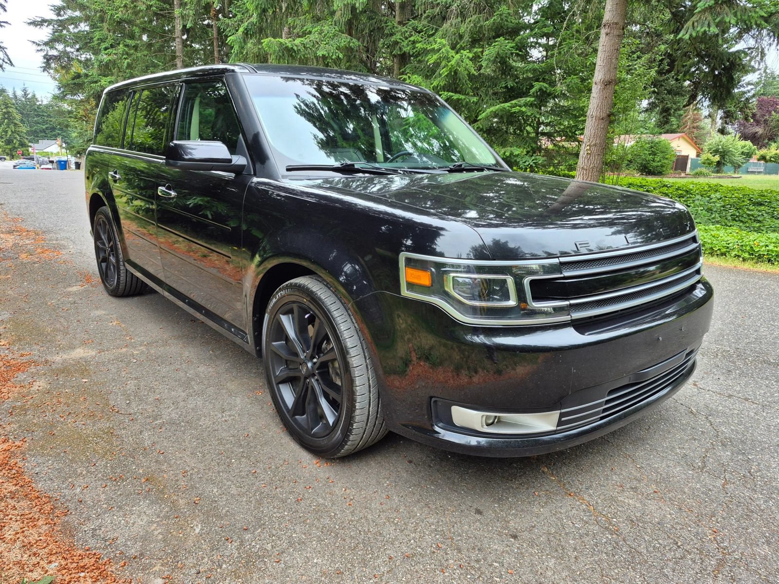 Used 2019 Ford Flex Limited w/ Limited Appearance Package AWD/4WD image 8