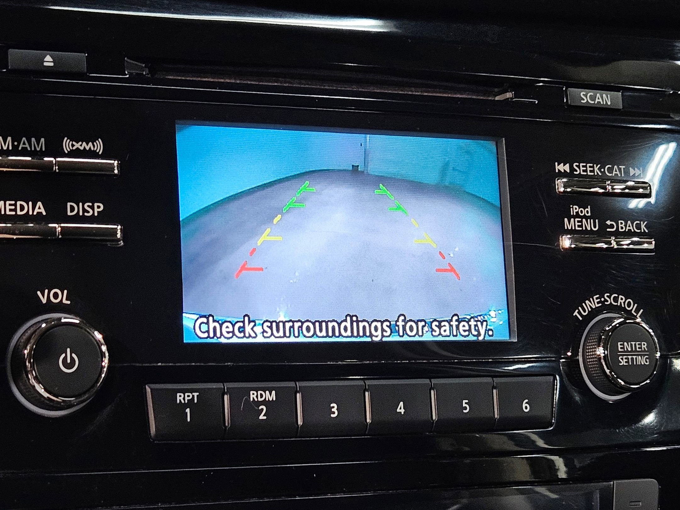 Used 2017 Nissan Rogue SV FWD image 30