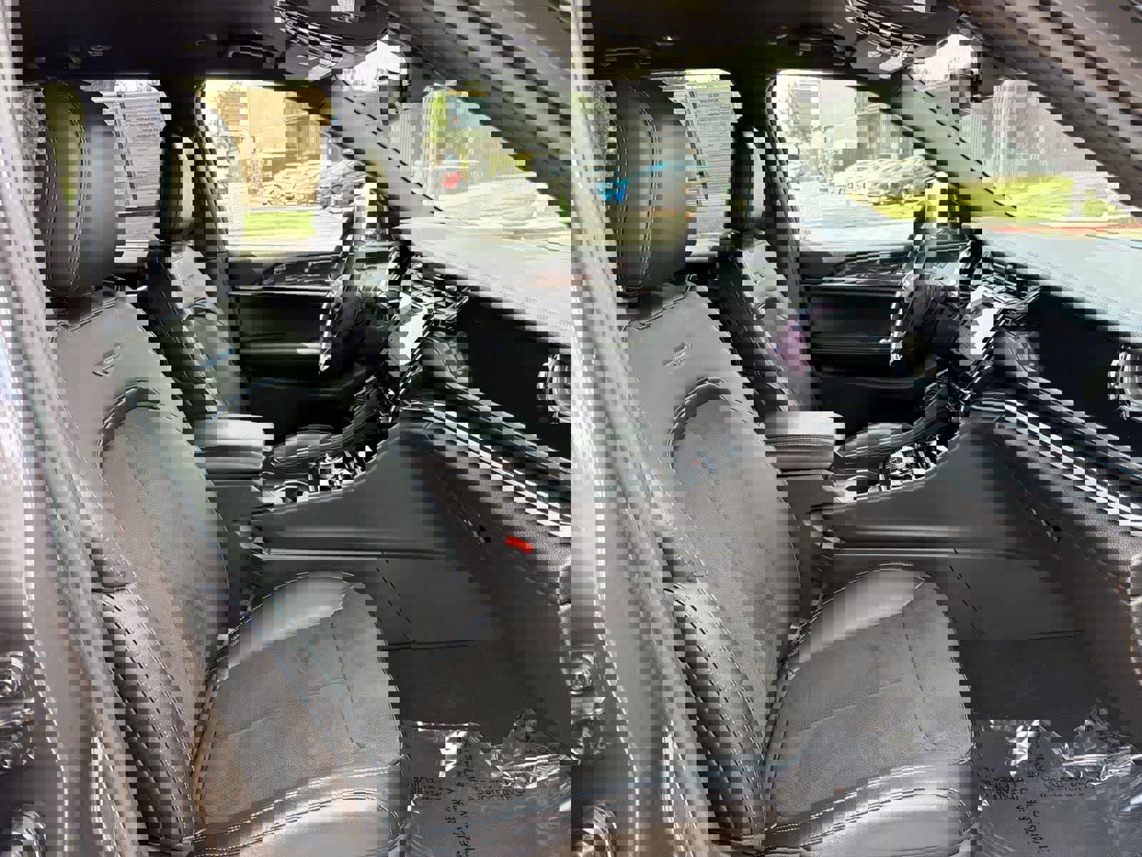 Used 2025 Jeep Grand Cherokee Trailhawk image 35