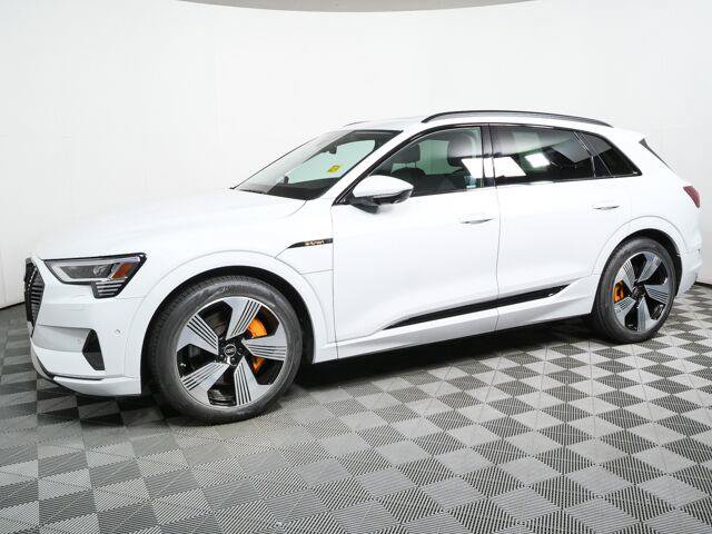 Used 2023 Audi e-tron Premium Plus w/ Premium Plus Package AWD/4WD image 34