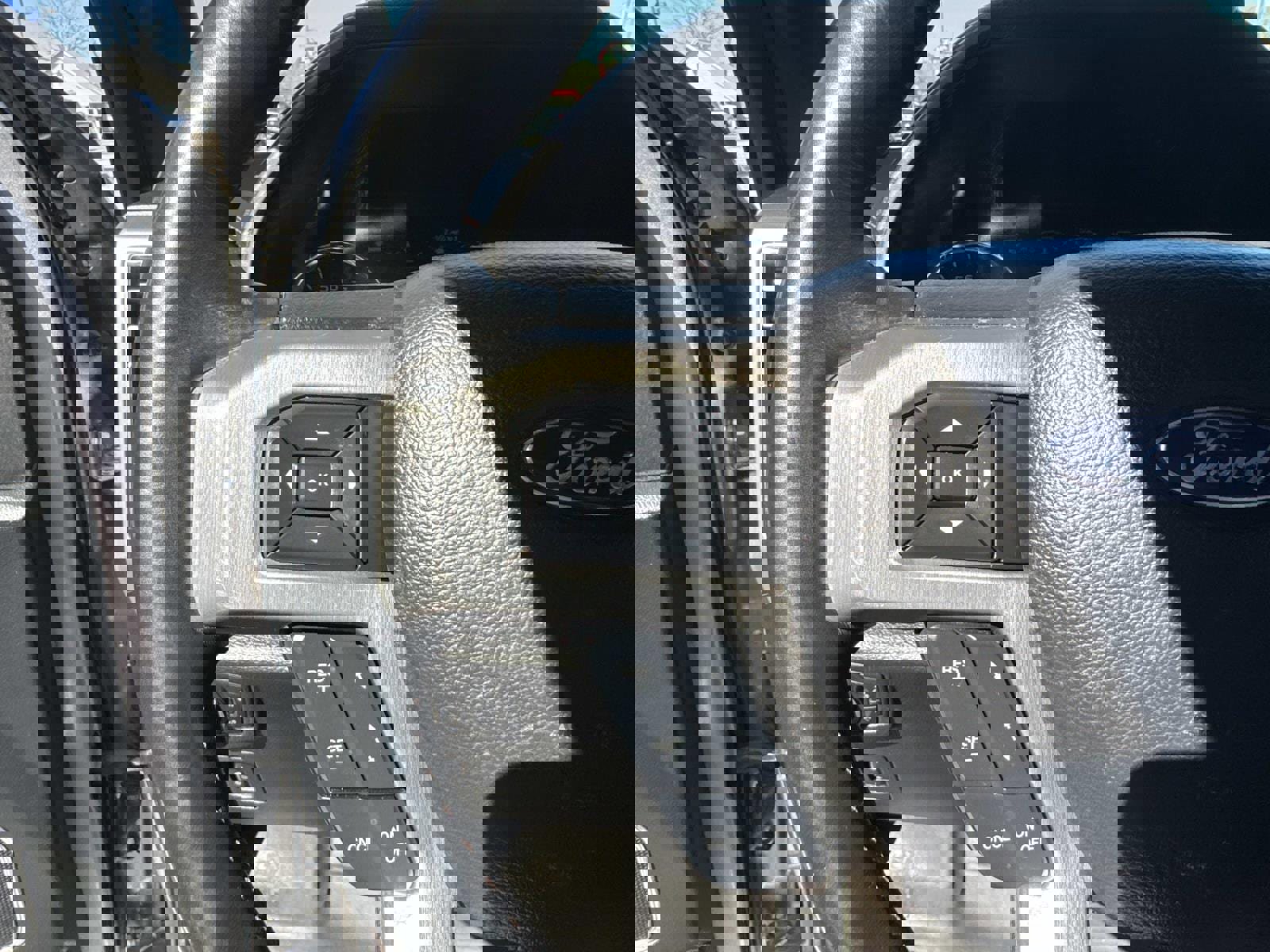 Used 2020 Ford F150 Platinum w/ Equipment Group 701A Luxury AWD/4WD image 23