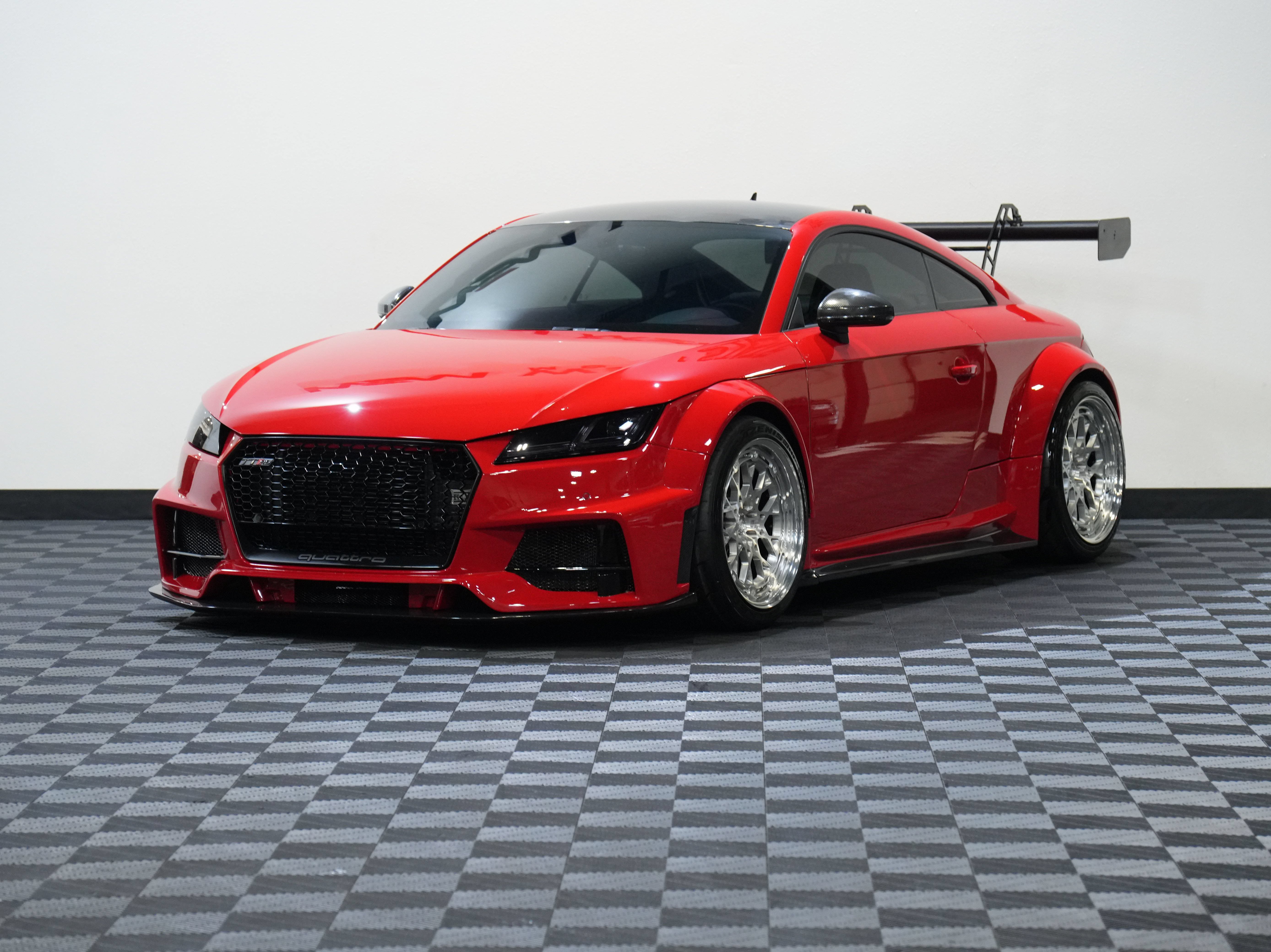 Used 2022 Audi TT RS AWD/4WD image 3