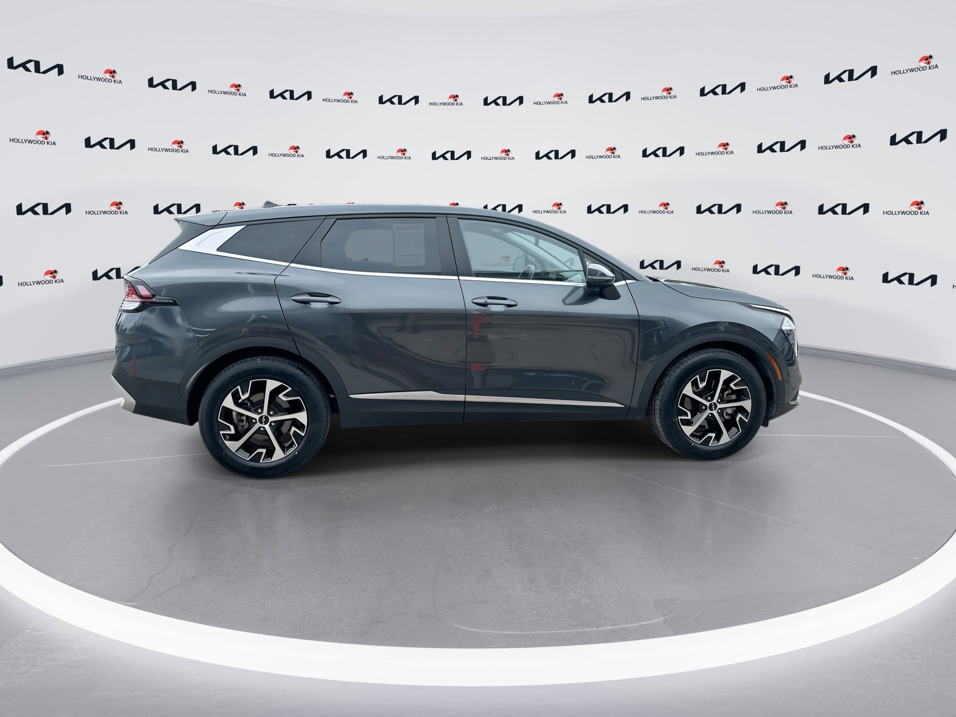 Certified 2023 Kia Sportage EX FWD image 9