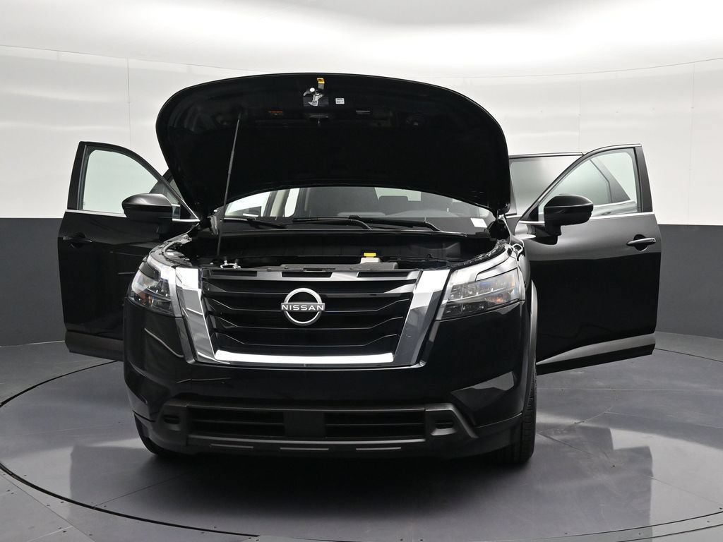 Used 2024 Nissan Pathfinder S FWD image 38