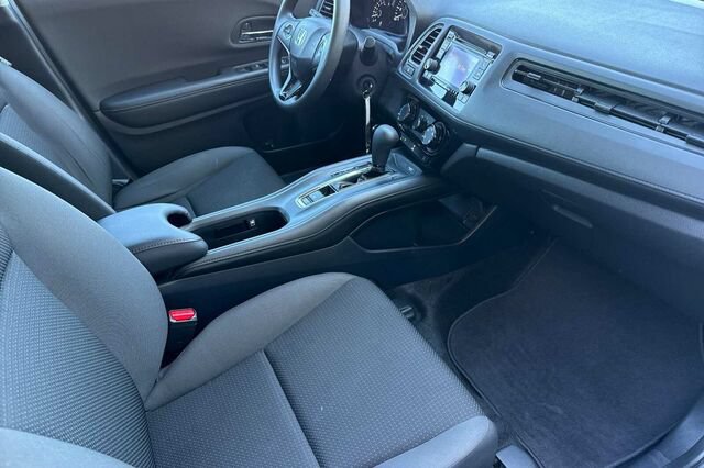 Used 2021 Honda HR-V LX image 16