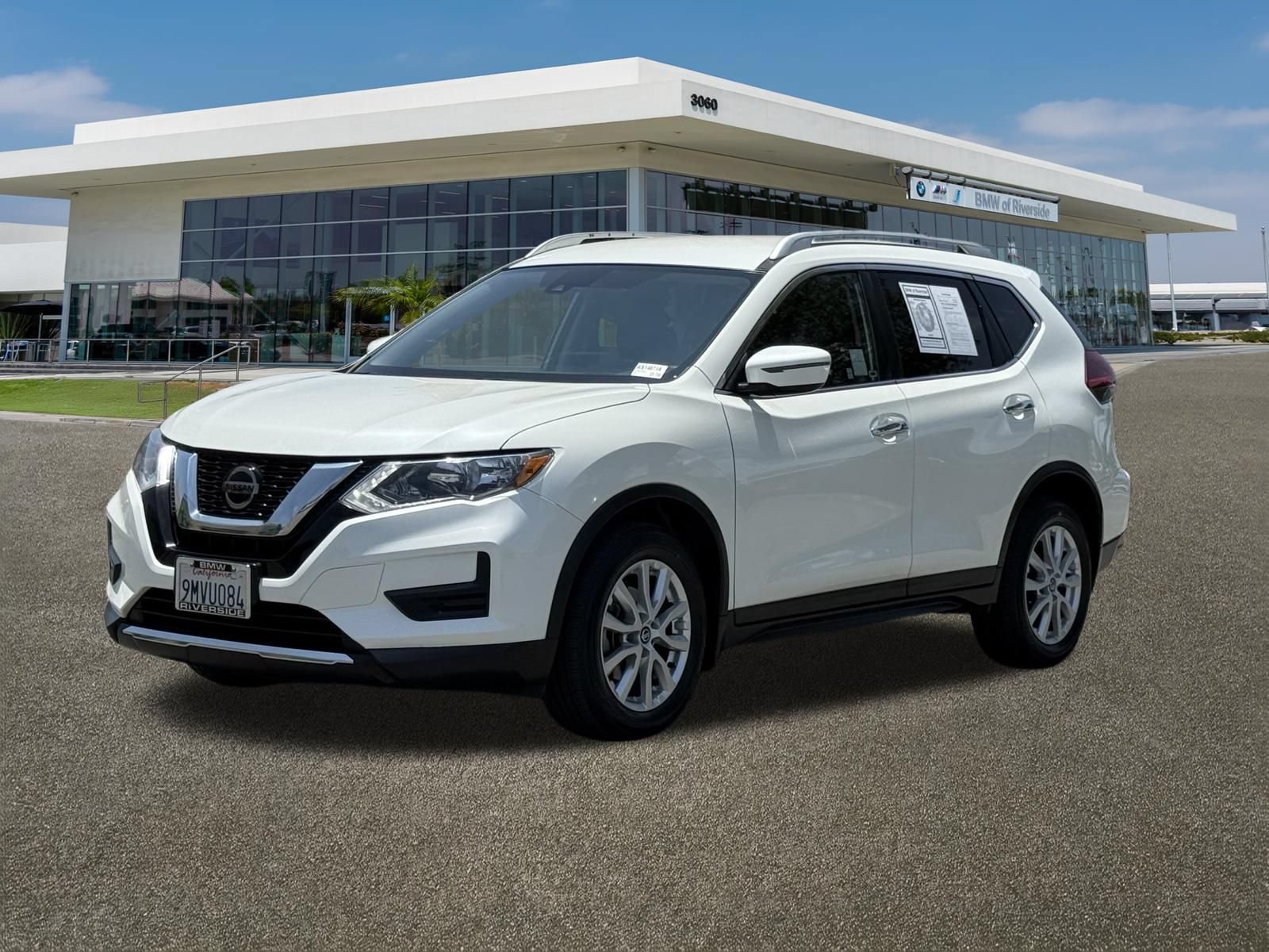 Used 2020 Nissan Rogue SV FWD image 4