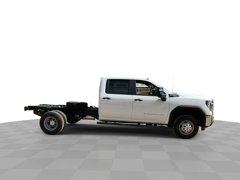 New 2026 GMC Sierra 3500 Pro w/ Convenience Package image 9
