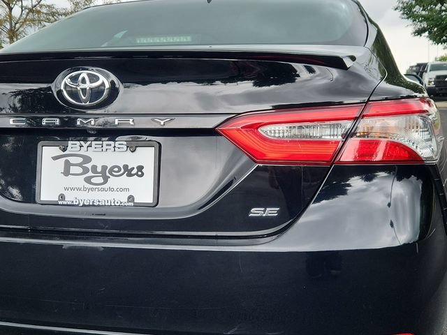 Used 2019 Toyota Camry SE w/ Carpet Mat Package FWD image 14