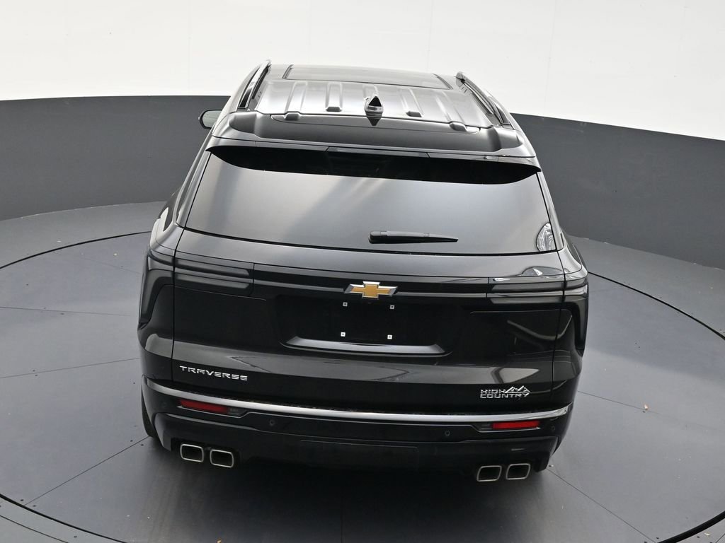 Used 2025 Chevrolet Traverse High Country image 15
