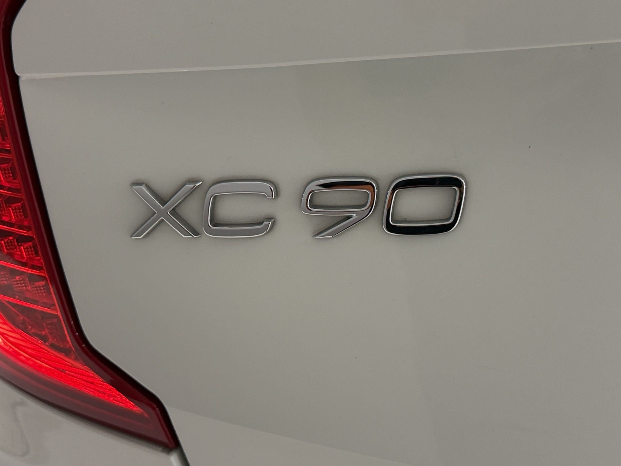 Used 2022 Volvo XC90 T8 Inscription AWD/4WD image 32