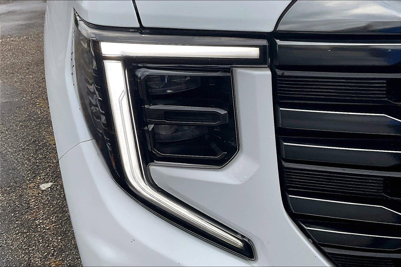 Used 2024 GMC Sierra 1500 AT4 w/ Technology Package image 23