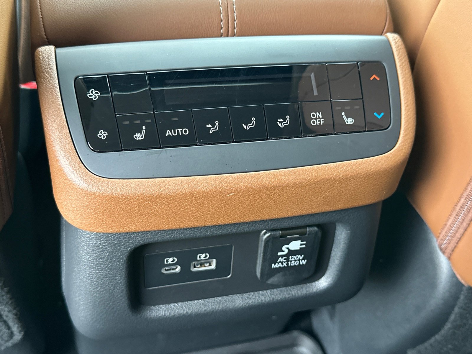 New 2025 Nissan Pathfinder Platinum w/ Cargo Package image 24