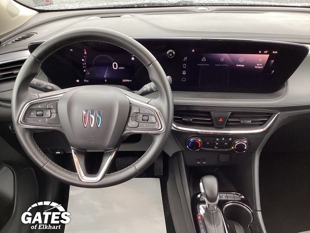 Used 2025 Buick Encore GX Preferred AWD/4WD image 16