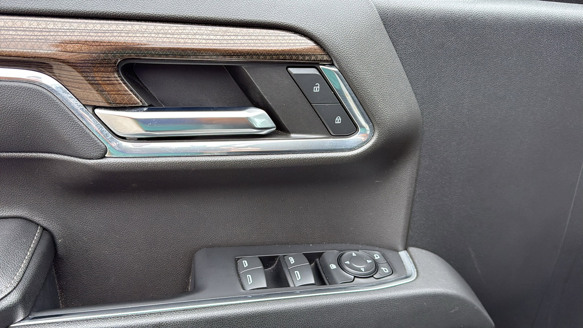 Used 2024 Chevrolet Silverado 1500 RST w/ Protection Package image 11