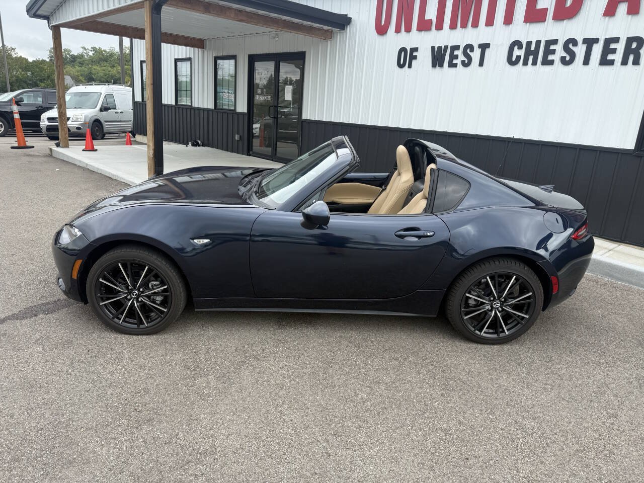 Used 2025 MAZDA MX-5 Miata RF Grand Touring RWD image 11