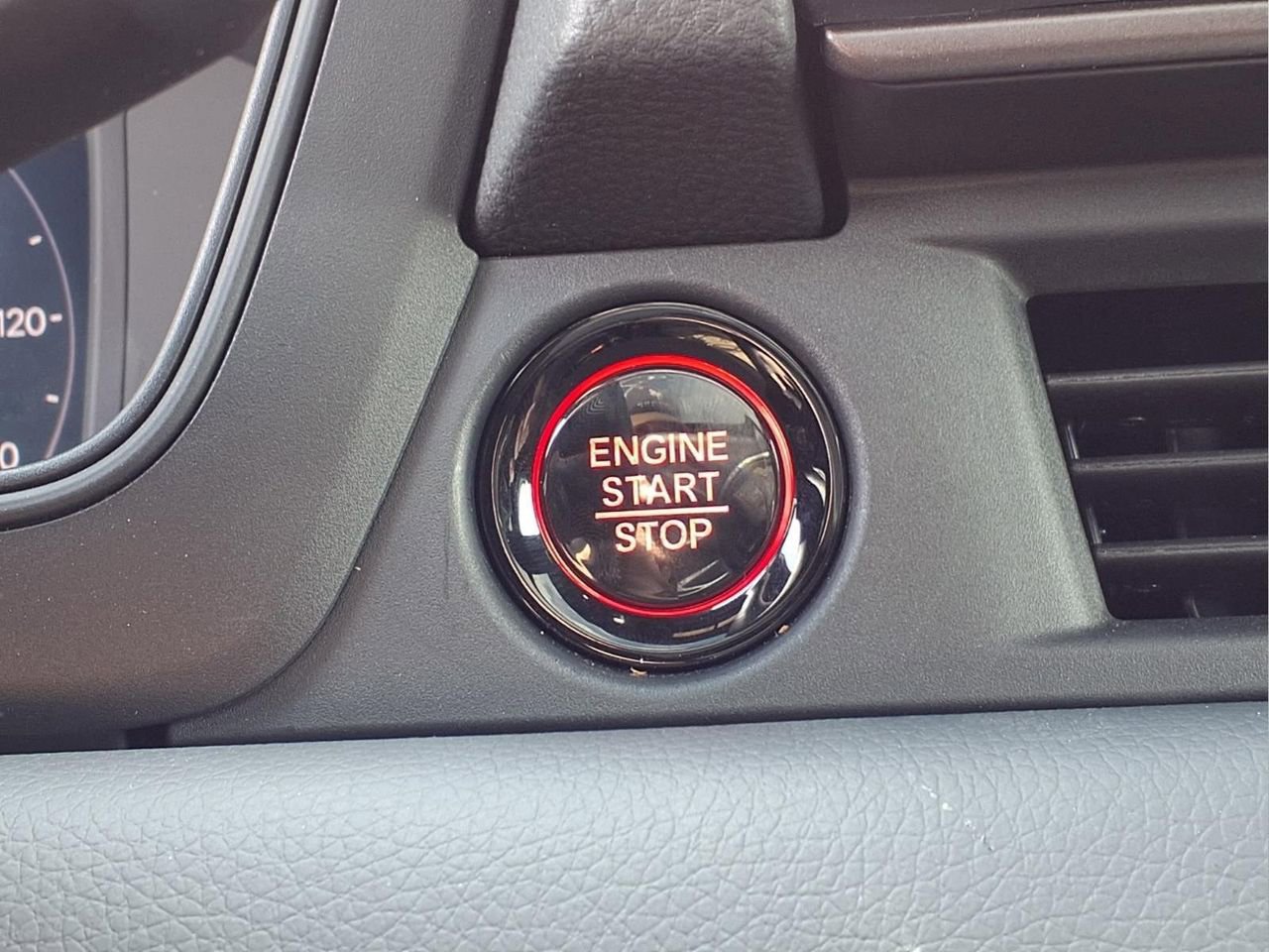 Used 2026 Honda Pilot TrailSport image 27