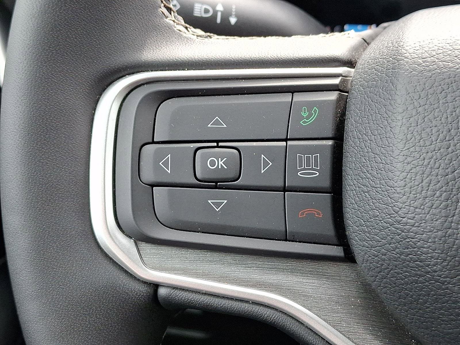 Certified 2025 Jeep Wagoneer L 4WD image 25