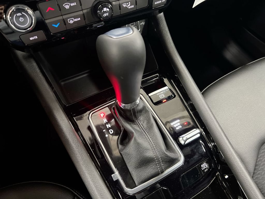 New 2026 Jeep Compass Latitude AWD/4WD image 17