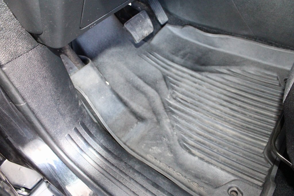 Used 2014 Jeep Cherokee Latitude image 22