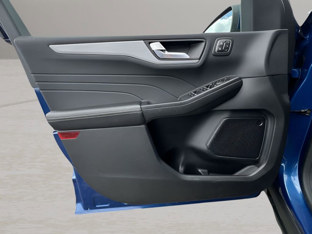 Used 2023 Ford Escape Platinum image 22