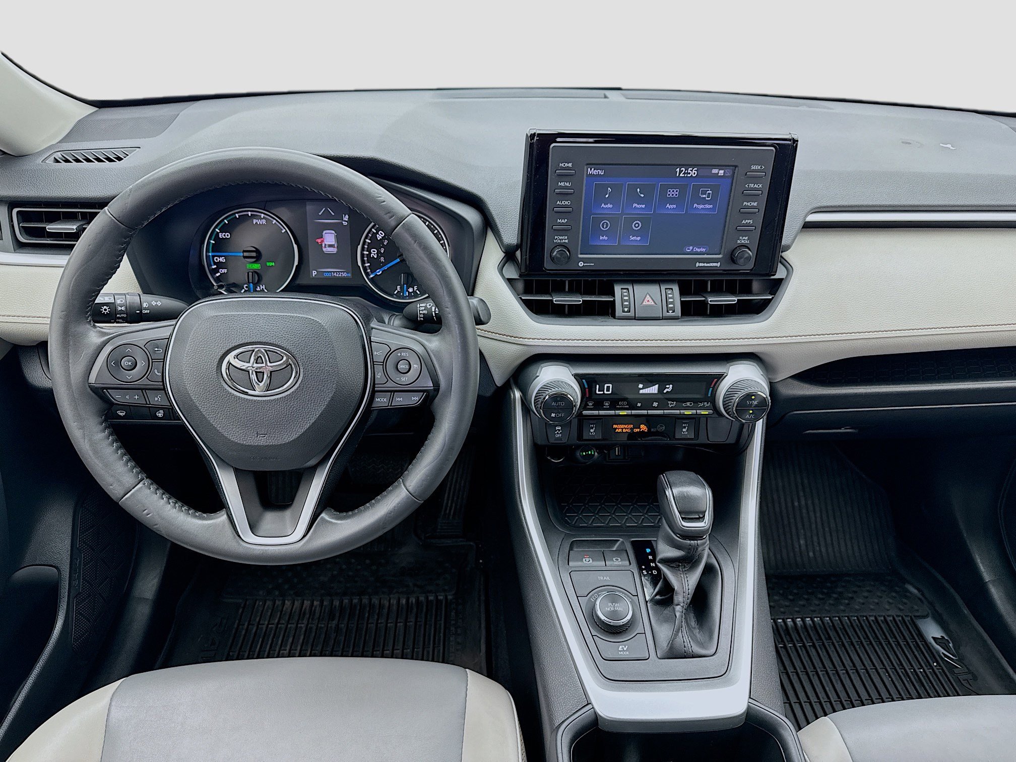 Used 2022 Toyota RAV4 XLE Premium AWD/4WD image 15