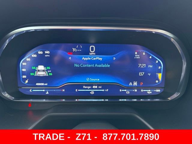 Used 2024 Chevrolet Suburban Z71 AWD/4WD image 5