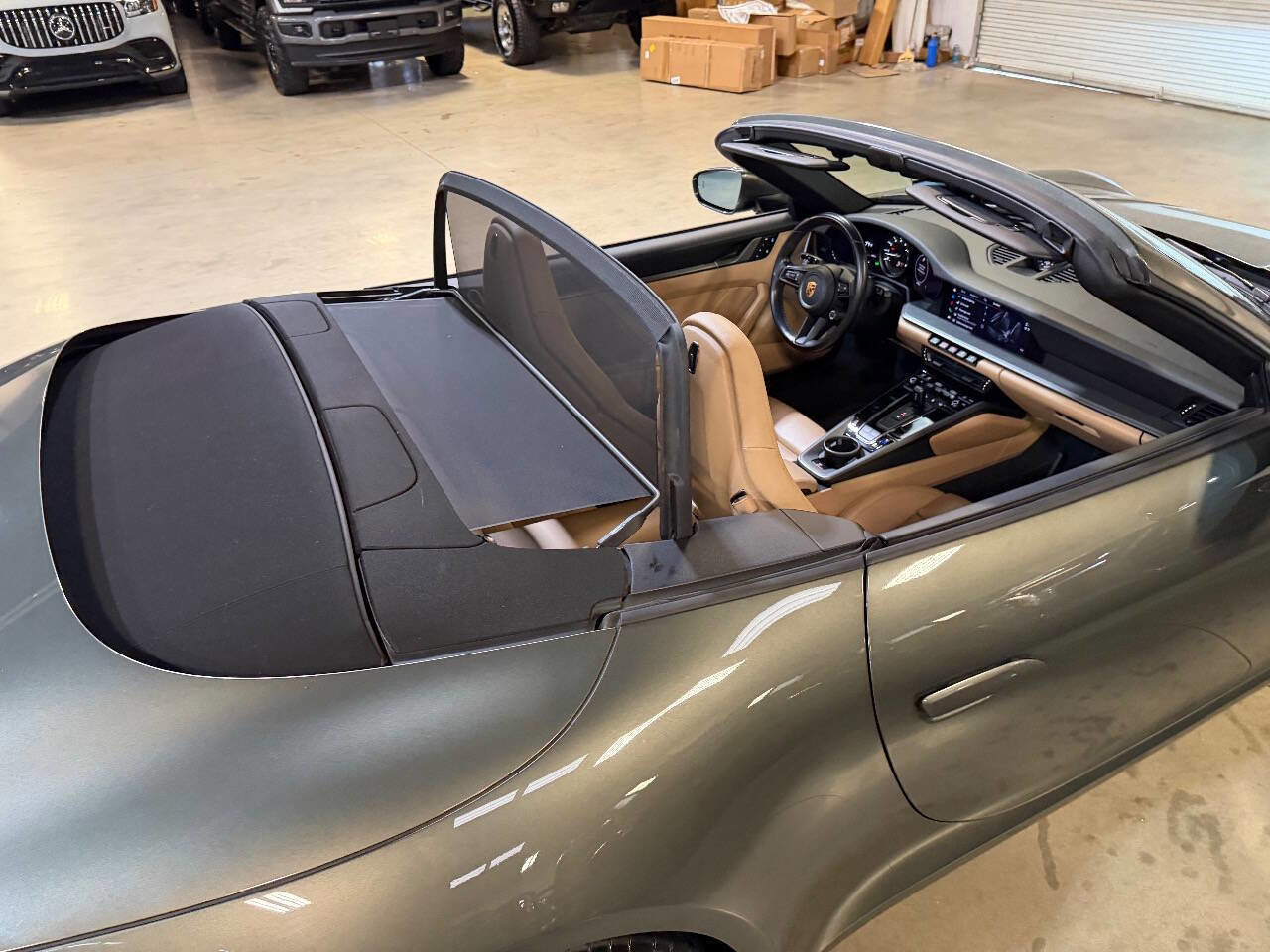 Used 2023 Porsche 911 Carrera image 39