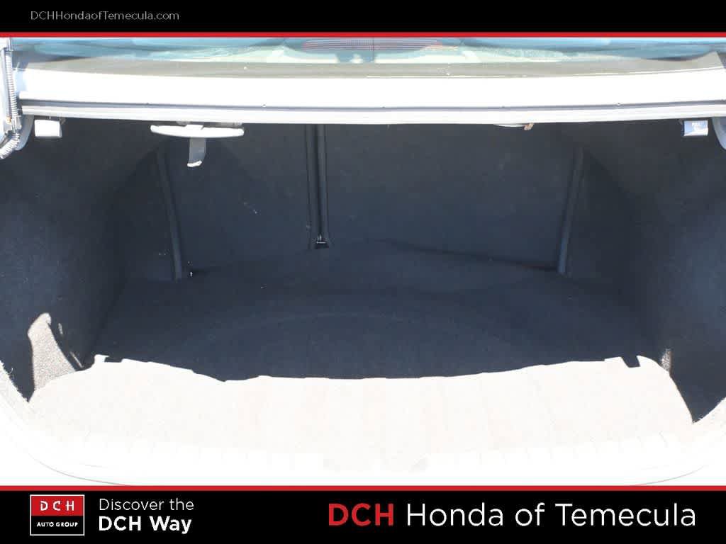 Used 2017 Hyundai Elantra Limited w/ Limited Tech Package 04 FWD image 22
