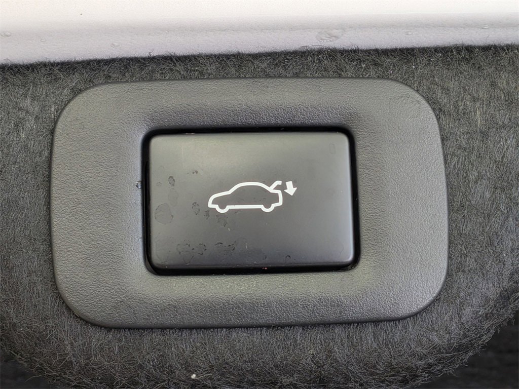 Certified 2024 Lexus ES 300h w/ Premium Package image 35