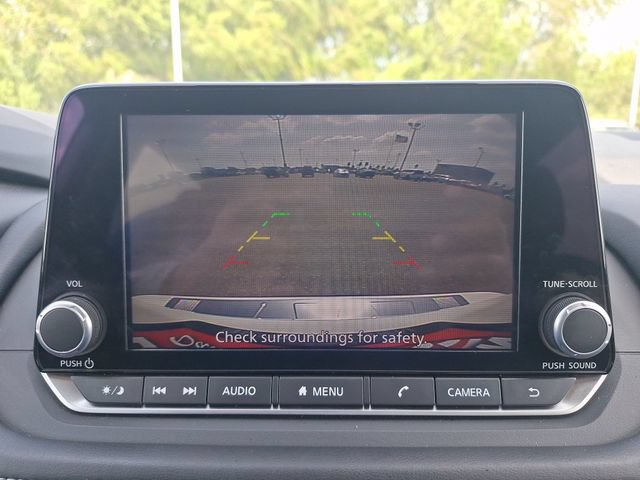 Certified 2024 Nissan Rogue SV FWD image 14