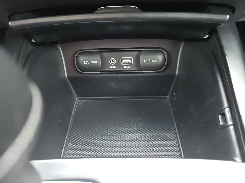 Used 2017 Kia Sorento LX image 19