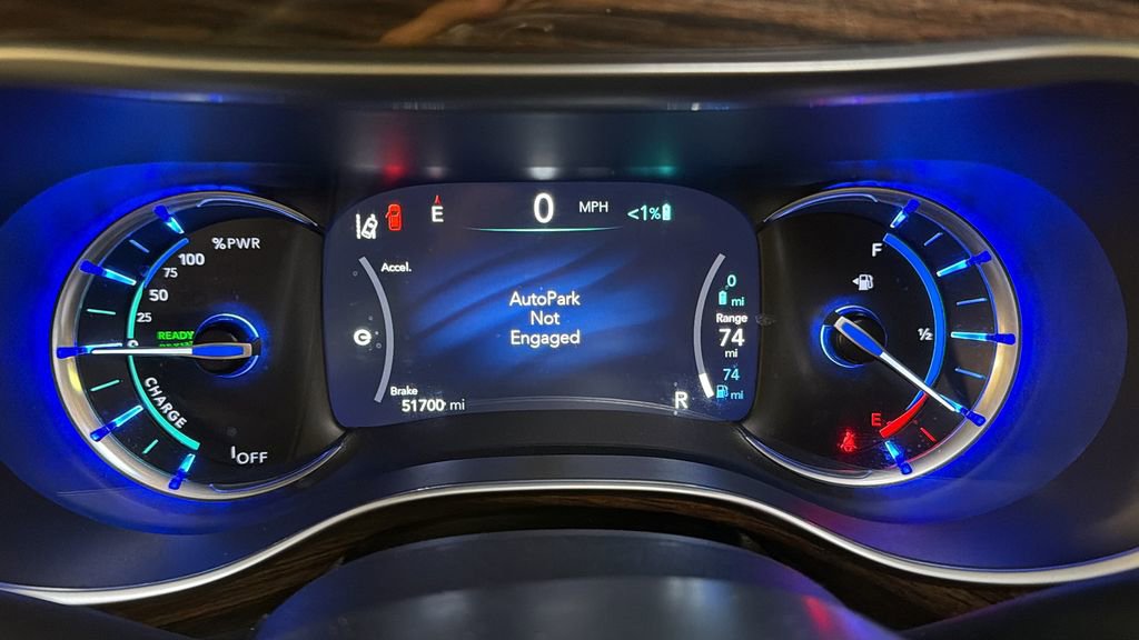 Used 2021 Chrysler Pacifica Pinnacle FWD image 34